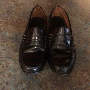 Black 9.5 D LL Bean penny loafers